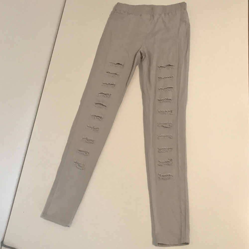 Umgee Light Gray Distressed Jeggings